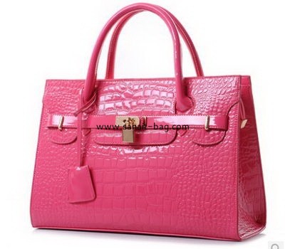 Ladies crocodile PU handbag with lock WT-028